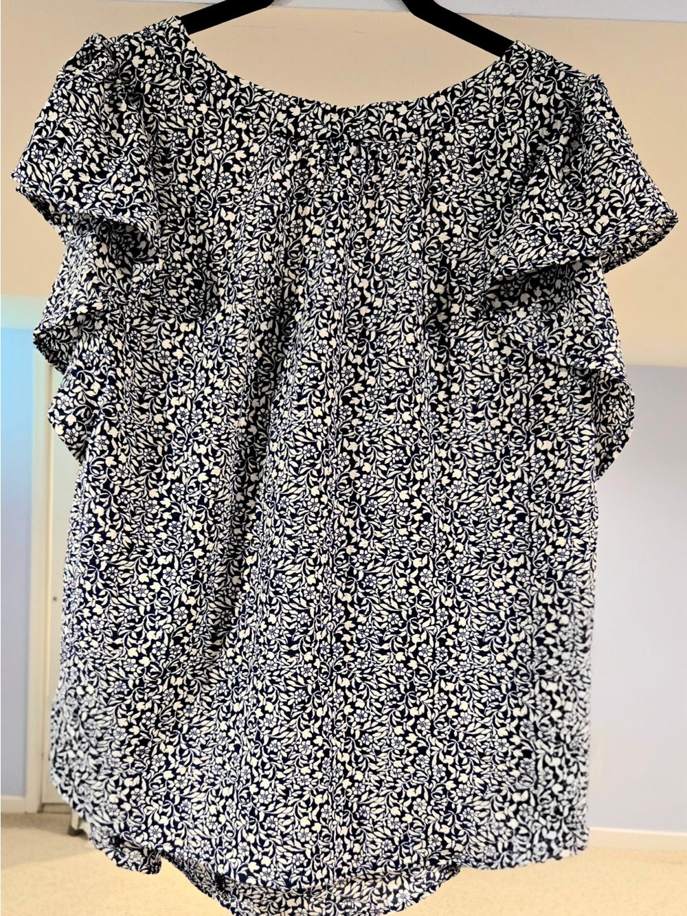 Draper James Navy and White Floral Short Sleeve Blouse - Picture 2 of 3